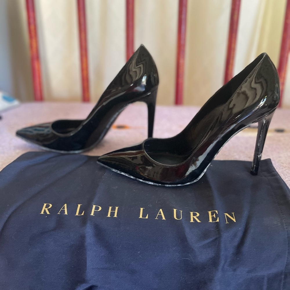 Ralph Lauren Glossy Black Pointed-Toe Heels